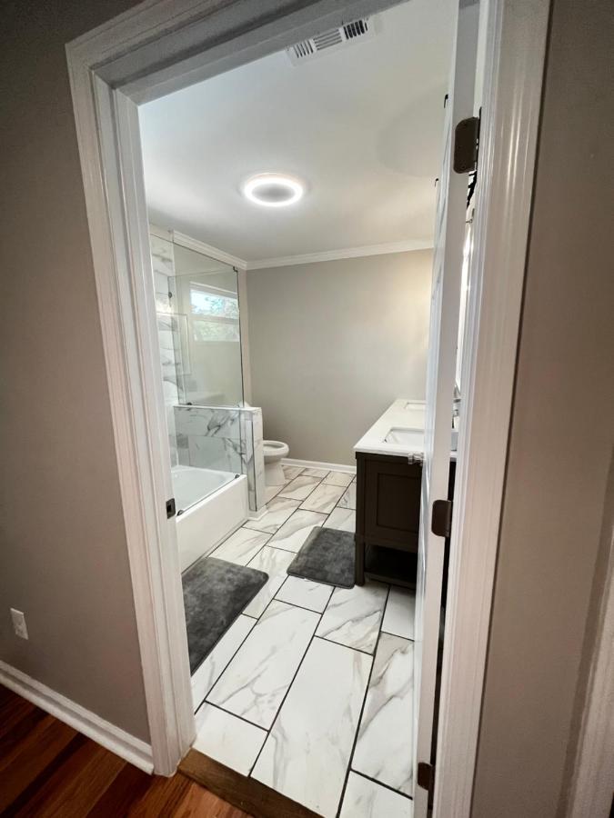 Atlanta Unit 2 Room 1 - Quiet Private Bedroom Private Bathroom Extérieur photo